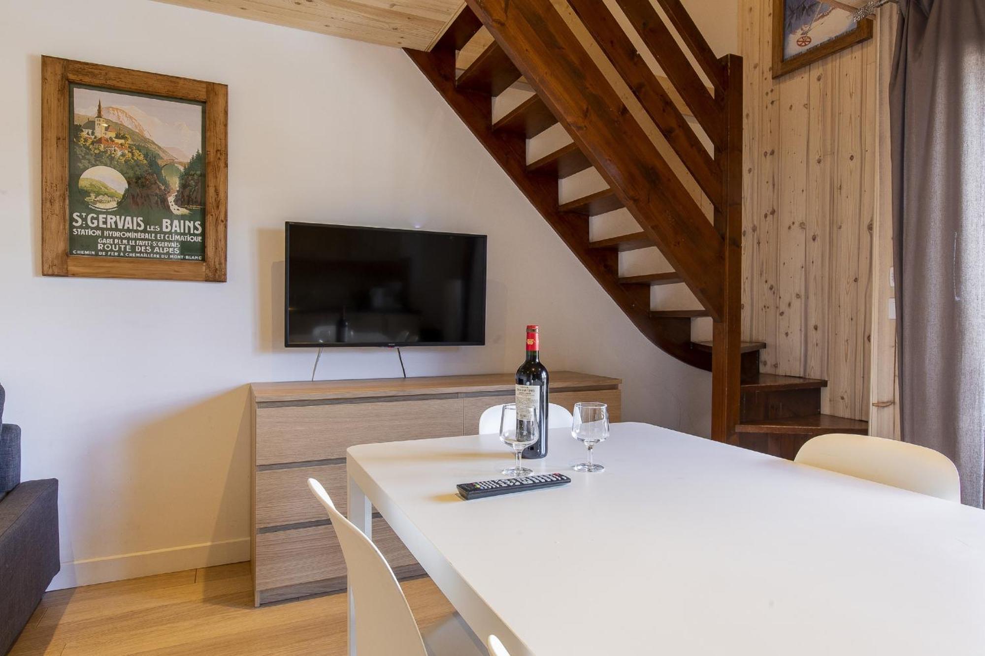 Apartment Rent - Centre *