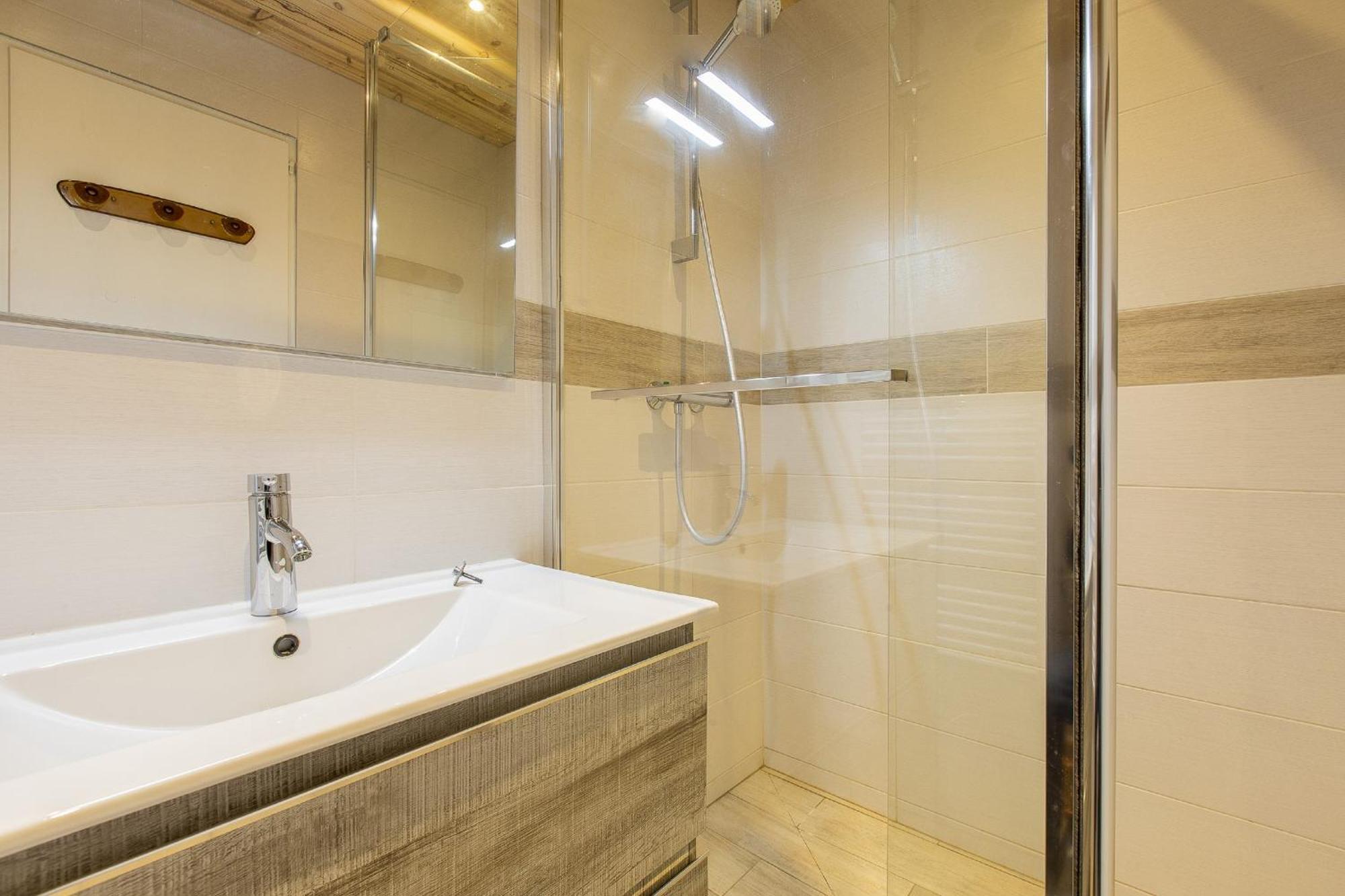 Rent - Centre Apartment