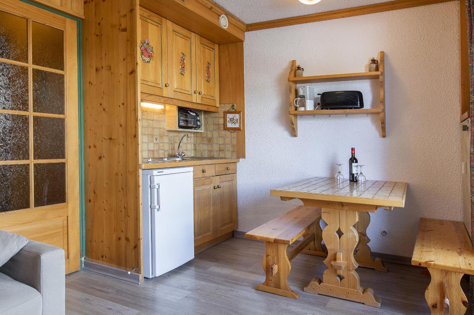 Apartment Rent - Centre *