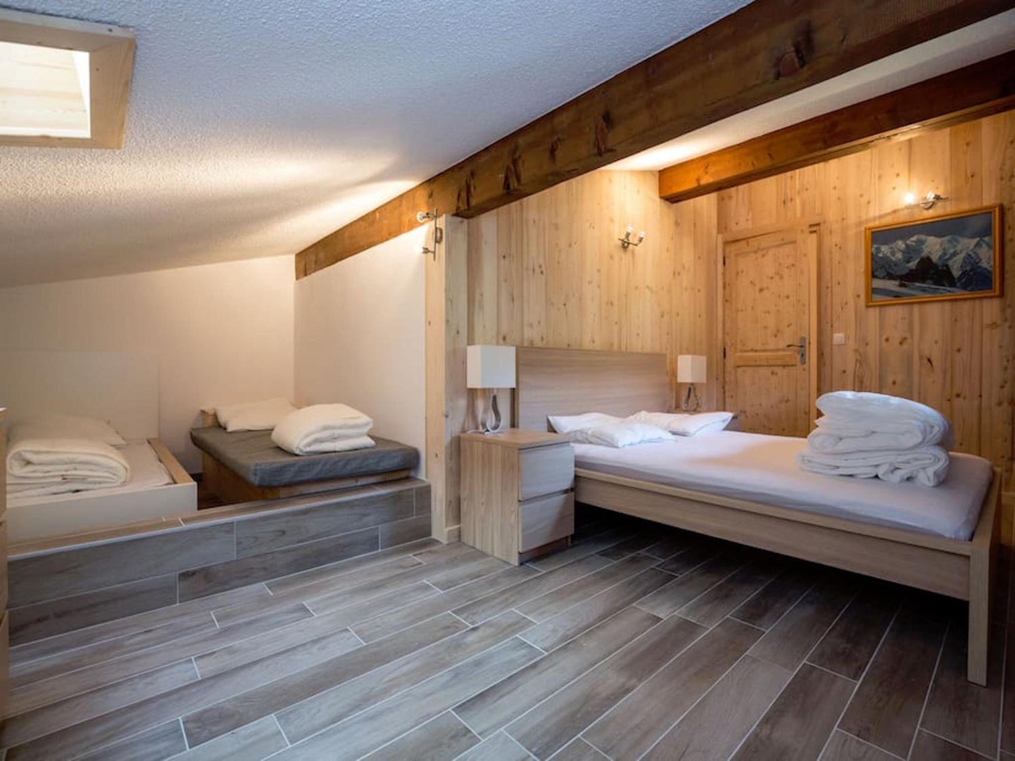 Apartment Rent - Centre *